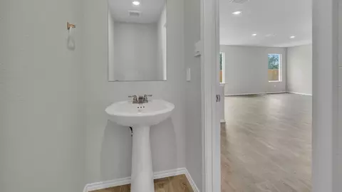 Entry Way - 2207 Gentle Rain Dr, Luling, TX 78648 photo 1 of 3