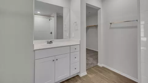 Bath - 2207 Gentle Rain Dr, Luling, TX 78648 photo 2 of 5