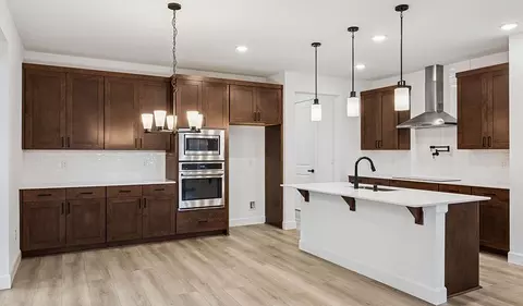 2207 Oak Ct, Milton, WA 98354