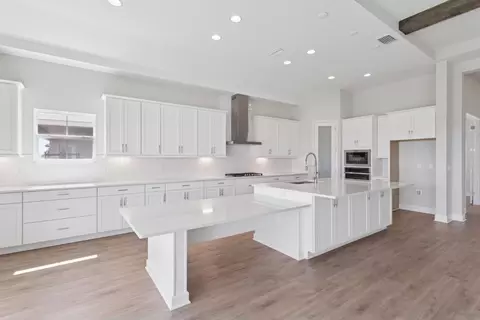 Kitchen - 10908 Spring Sapling Cir, Parrish, FL 34219 photo 1 of 7