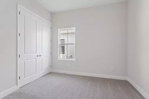 Bedroom - 10908 Spring Sapling Cir, Parrish, FL 34219 photo 8 of 9