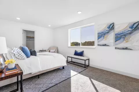 Bedroom - 21264 SE Rosengarth Dr, Bend, OR 97702 photo 1 of 9