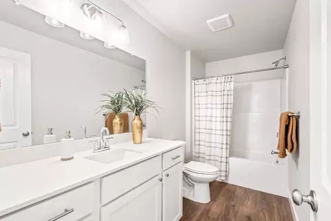 Bath - 21264 SE Rosengarth Dr, Bend, OR 97702 photo 7 of 7