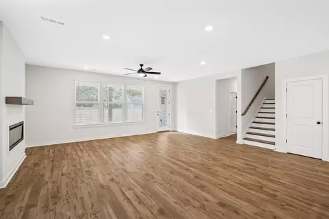 Living - 3420 Winterfell Dr, Murfreesboro, TN 37129 photo 1 of 7