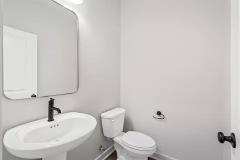 Bath - 3420 Winterfell Dr, Murfreesboro, TN 37129 photo 1 of 10