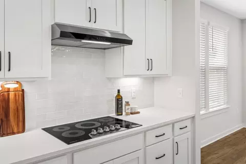 Kitchen - 3420 Winterfell Dr, Murfreesboro, TN 37129 photo 5 of 7