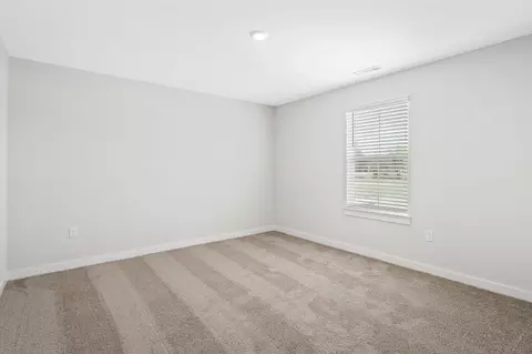Bedroom - 3420 Winterfell Dr, Murfreesboro, TN 37129 photo 2 of 6