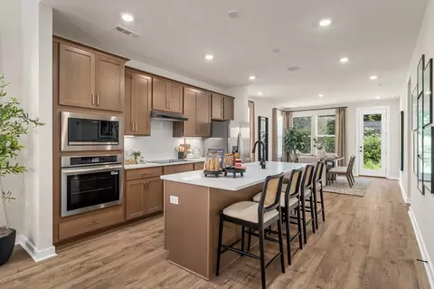 Kitchen - 3420 Winterfell Dr, Murfreesboro, TN 37129 photo 6 of 7