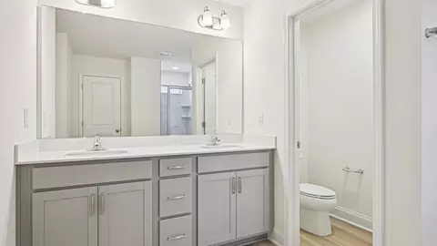 Bath - 4420 Bragg Rd, Durham, NC 27704 photo 1 of 2