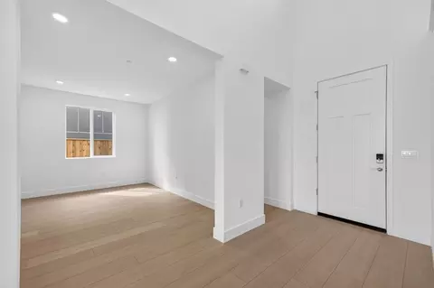 Living - 2897 Dapper St, Tracy, CA 95377 photo 1 of 3