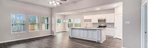 12400 Hackberry Dr, Willis, TX 77318 photo 4