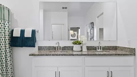 Bath - 2667 W Sentiero Ave, Apache Junction, AZ 85120 photo 1 of 14