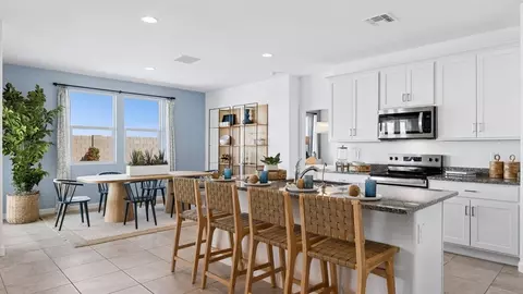 Kitchen - 2667 W Sentiero Ave, Apache Junction, AZ 85120 photo 2 of 9