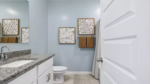 Bath - 2667 W Sentiero Ave, Apache Junction, AZ 85120 photo 3 of 14