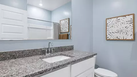Bath - 2667 W Sentiero Ave, Apache Junction, AZ 85120 photo 4 of 14