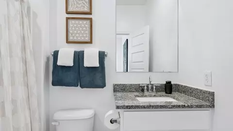 Bath - 2667 W Sentiero Ave, Apache Junction, AZ 85120 photo 6 of 14