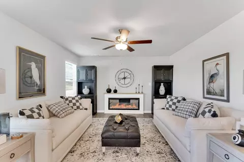 Living - 292 Wicklow Ln, Raeford, NC 28376 photo 2 of 2