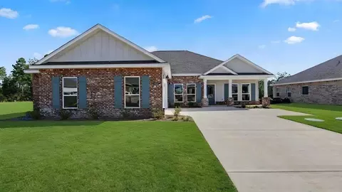Exterior - 118 Woodgate Blvd, Canton, MS 39046 photo 6 of 8