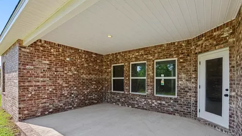 Exterior - 118 Woodgate Blvd, Canton, MS 39046 photo 5 of 8