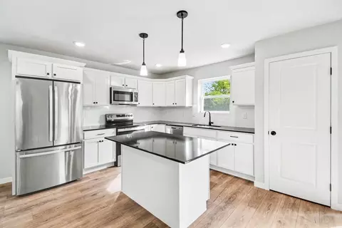 Kitchen - Perry Lake Drive, Perry, MI 48872 photo 2 of 7