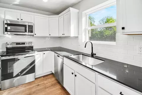 Kitchen - Perry Lake Drive, Perry, MI 48872 photo 3 of 7