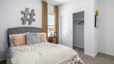 Bedroom - 9852 E Gray Hawk Dr, Tucson, AZ 85730 photo 20 of 25