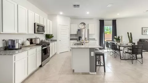 Kitchen - 9852 E Gray Hawk Dr, Tucson, AZ 85730 photo 7 of 10