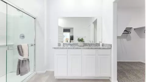 Bath - 9852 E Gray Hawk Dr, Tucson, AZ 85730 photo 4 of 8