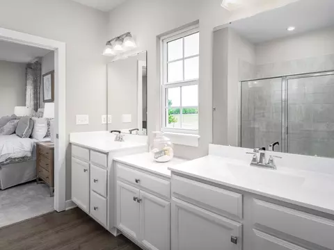 Bath - 307 Twitten Dr, Kennett Square, PA 19348 photo 5 of 5