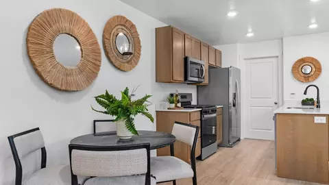 Dining - 4550 N Horton Way, Draper, UT 84020 photo 1 of 2
