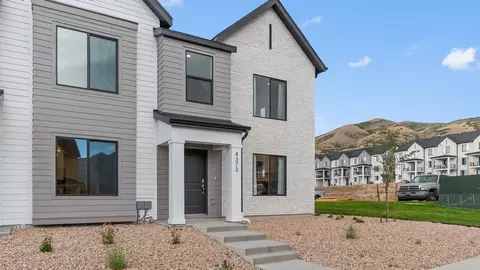 Exterior - 4550 N Horton Way, Draper, UT 84020 photo 3 of 12
