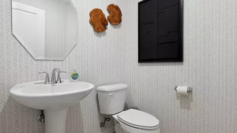 Bath - 25723 W Wakefield Dr, Plainfield, IL 60544 photo 3 of 5