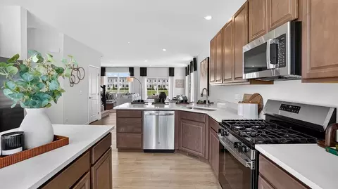 Kitchen - 25723 W Wakefield Dr, Plainfield, IL 60544 photo 2 of 5
