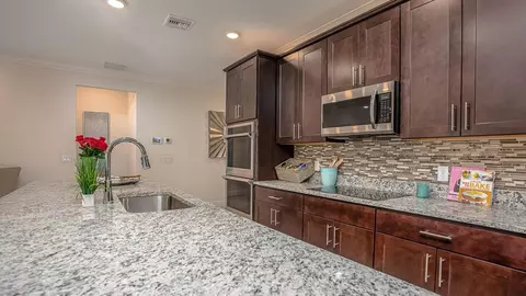 Kitchen - 14055 Spring Hill Dr, Spring Hill, FL 34609 photo 5 of 6