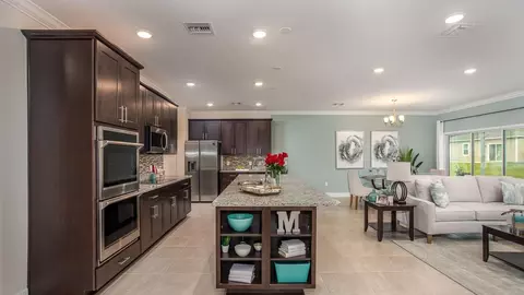 Kitchen - 14055 Spring Hill Dr, Spring Hill, FL 34609 photo 4 of 7