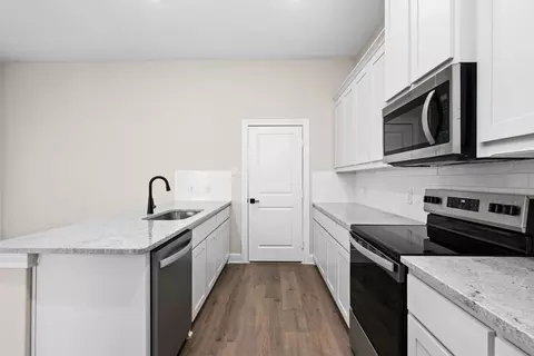 Kitchen - 766 Carson Ln, Pilot Point, TX 76258 photo 3 of 5