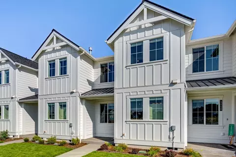 4236 SE Century Blvd, Hillsboro, OR 97123