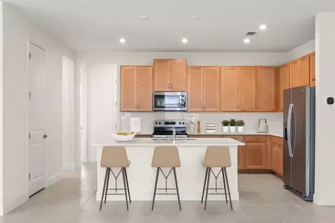 Kitchen - 5038 125th Ave E, Parrish, FL 34219 photo 2 of 3