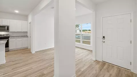 Entry Way - 20 Elderberry St, Freeport, FL 32439 photo 1 of 7