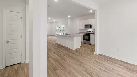 Entry Way - 20 Elderberry St, Freeport, FL 32439 photo 2 of 7