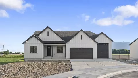 718 N 1600 E, Salem, UT 84653