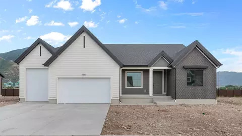 718 N 1600 E, Salem, UT 84653