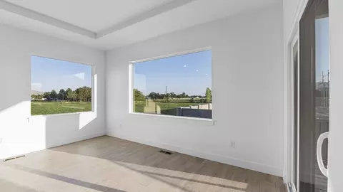 Living - 718 N 1600 E, Salem, UT 84653 photo 3 of 7