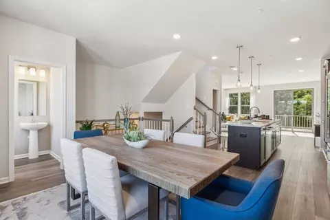 Dining - 7047 Gladebrook Rd, Brandywine, MD 20613 photo 2 of 3
