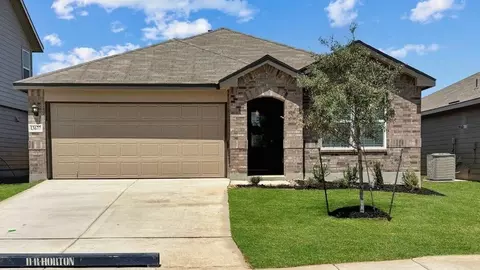 13677 Gunnison Quartz, San Antonio, TX 78253