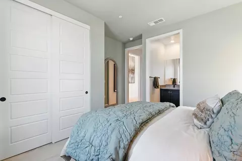 Bedroom - 15874 Cleary Ct, Lathrop, CA 95330 photo 2 of 20