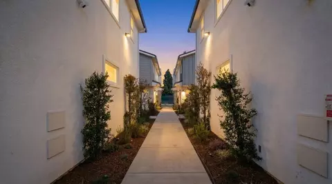Entry Way - 15538 Colorado Ave, Paramount, CA 90723 photo 18 of 19