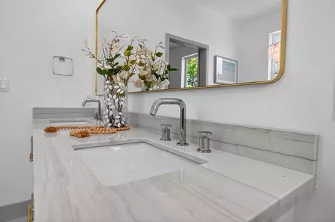 Bath - 15538 Colorado Ave, Paramount, CA 90723 photo 6 of 14