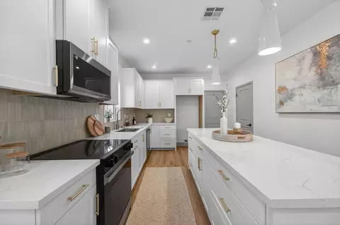 Kitchen - 15538 Colorado Ave, Paramount, CA 90723 photo 2 of 11