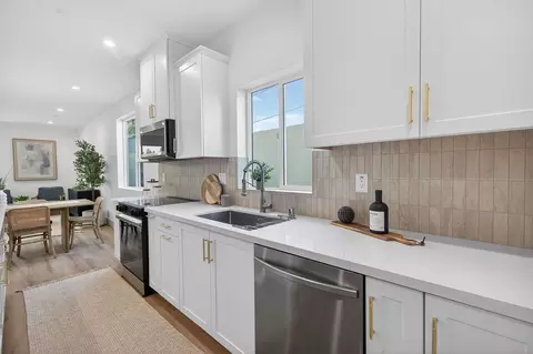 Kitchen - 15538 Colorado Ave, Paramount, CA 90723 photo 6 of 11